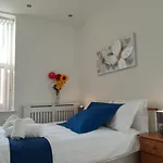 Delightful, 1 Bedroom Apartment Uplands, Swansea