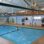 2 Bedroom Chalet All To Yourself, Free Parking, Dogs Welcome