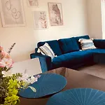 ✪ Leisure/Business ✪ 1 Bedroom Apt , Free Parking