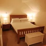 1 Bed Cottage The Stable At Llanrhidian Gower With Sofa Bed For Additional Guests
