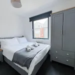 Comfort Seaside Two-Bedroom Apt