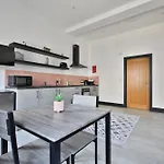 Stayright Elegant Kingsway Studio #5 - Central Location