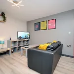 Stone\'S Throw City Centre - Tv In Every Bedroom!