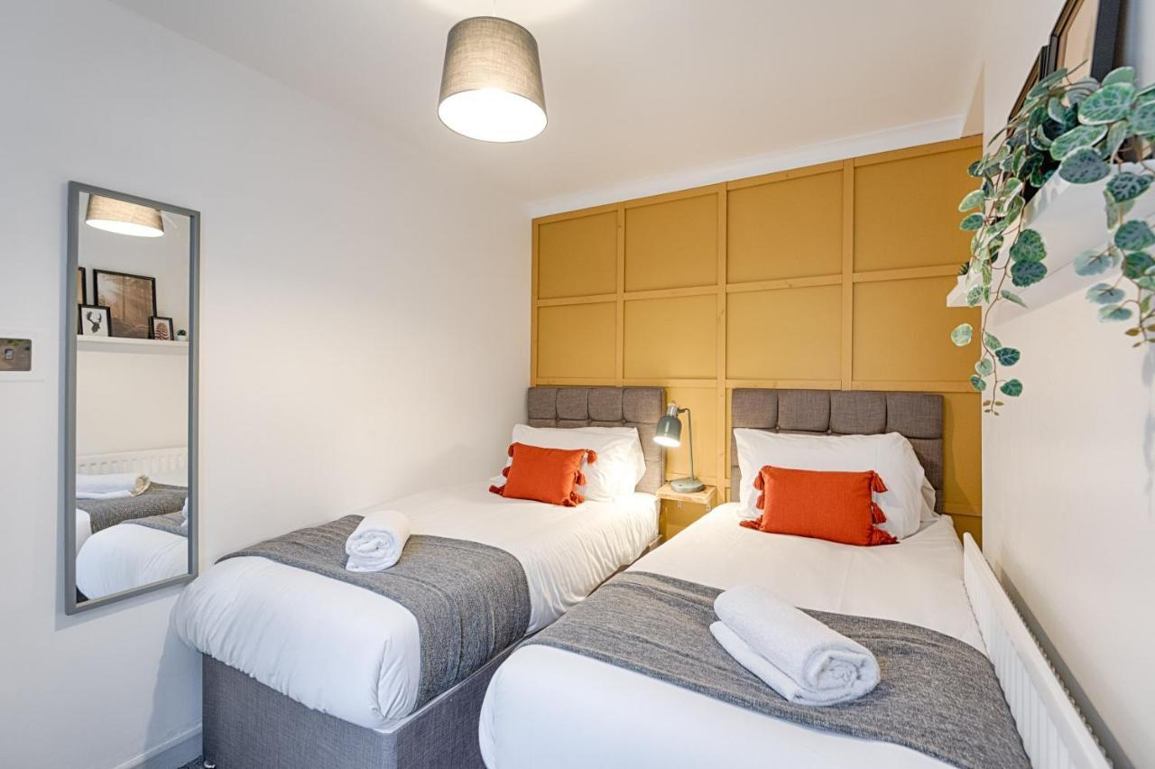 The Great North Hill - Tv In Every Bedroom!