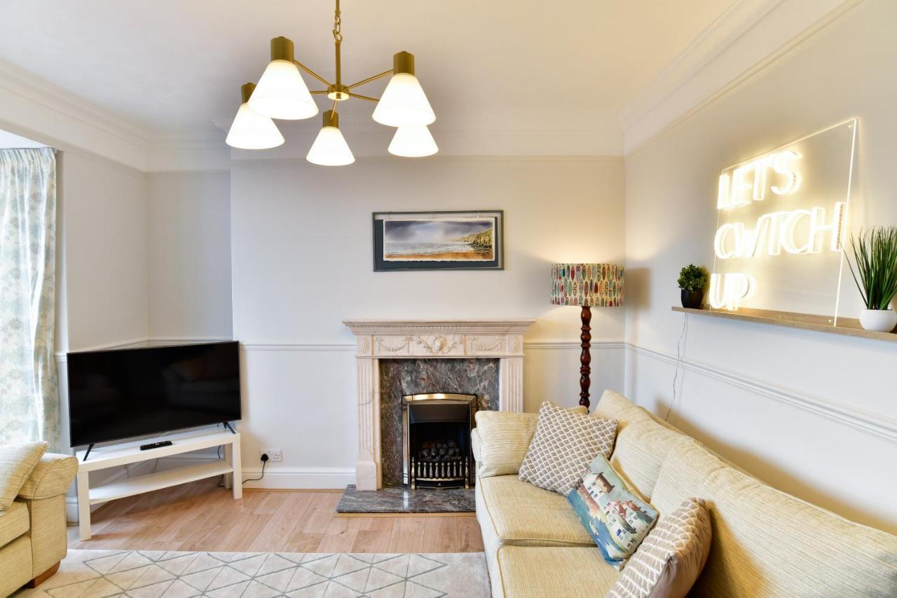 Just Wales - Hadland House Mumbles Holiday home