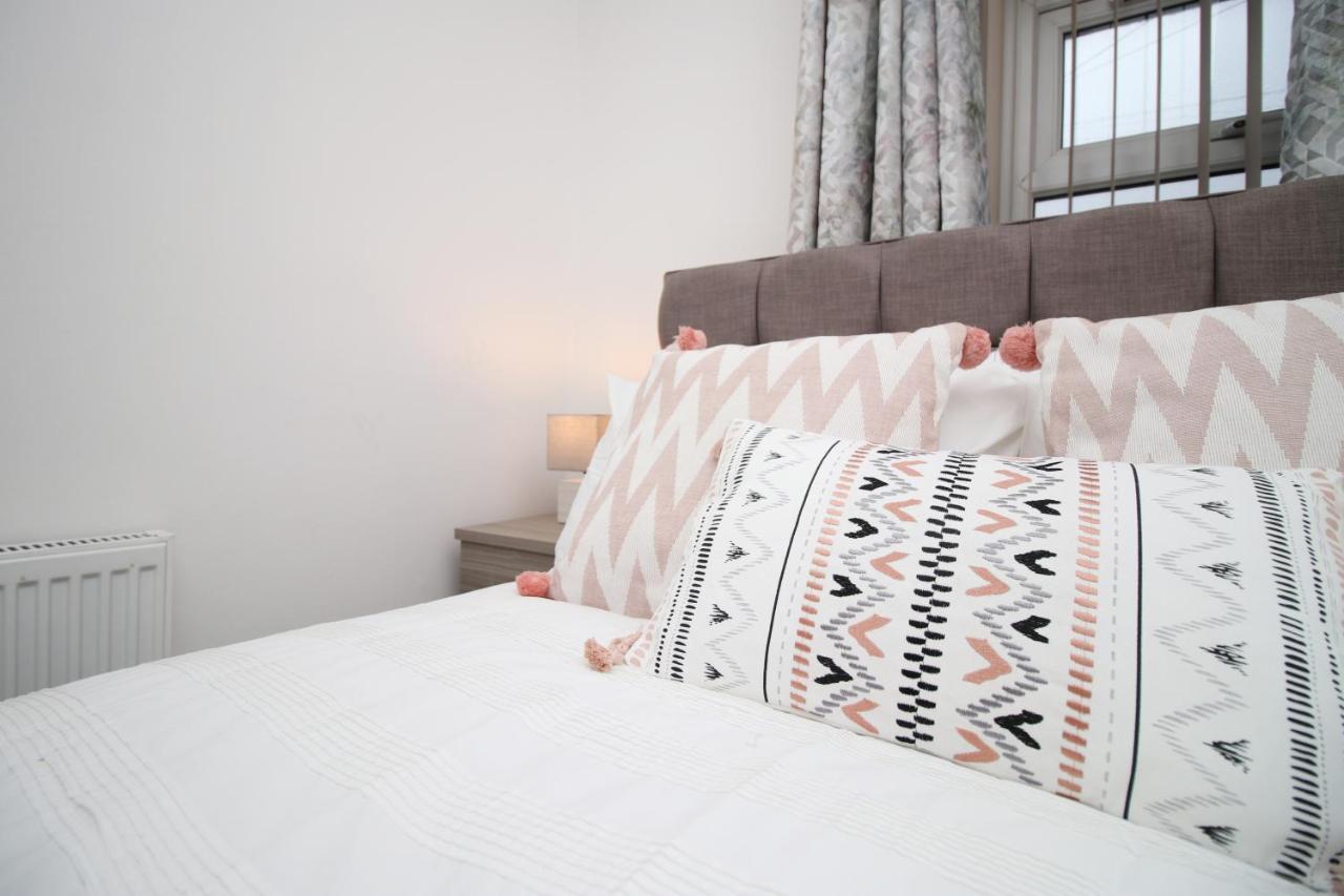 In The Heart Of Swansea- Tv In Every Bedroom! Apartment Swansea