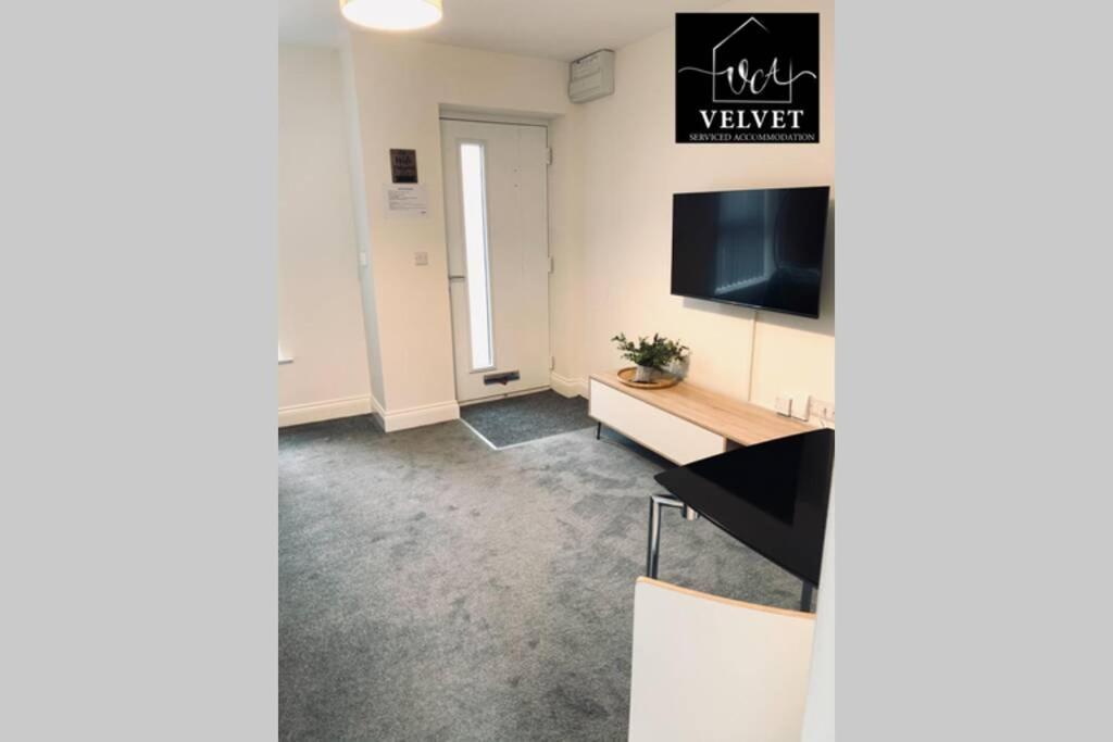 ✪ Leisure/business ✪ 1 Bedroom , Free Parking Apartment *
