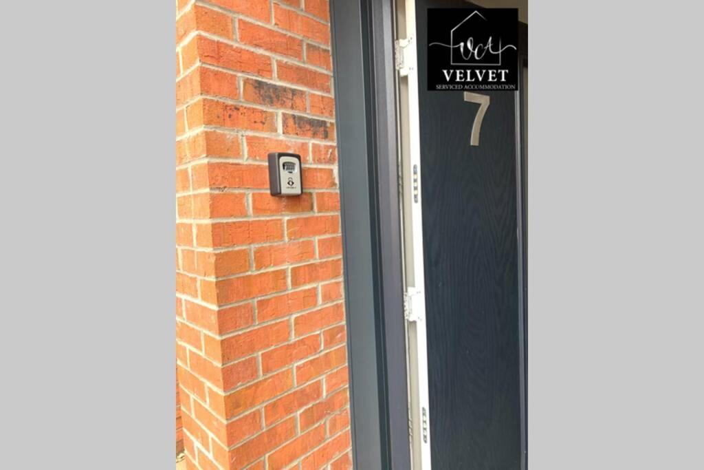 ✪ Leisure/business ✪ 1 Bedroom , Free Parking *