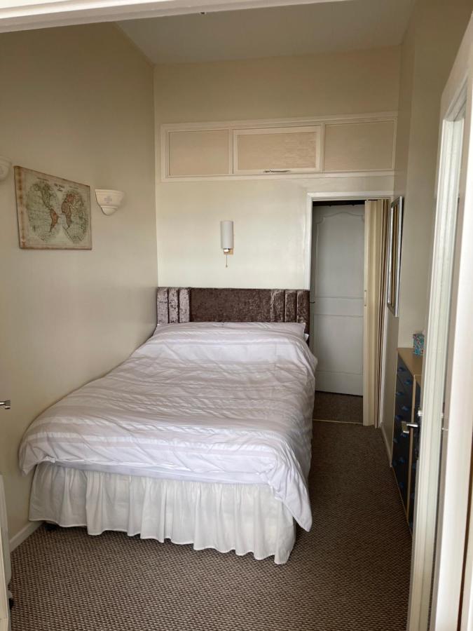 Redcliffe Flat 7a Apartment
