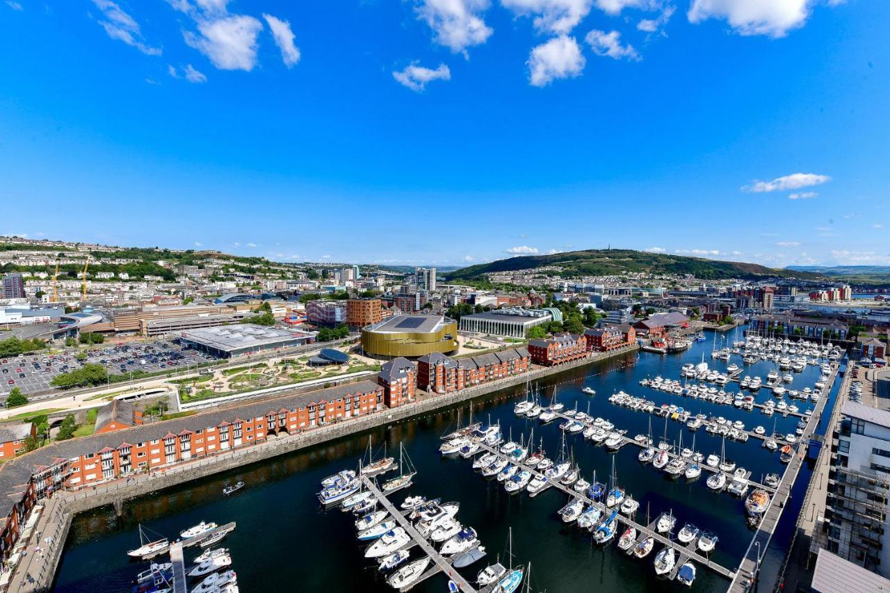 Apartment Just Wales - Meridian Tower Marina & City View - 2 Bed