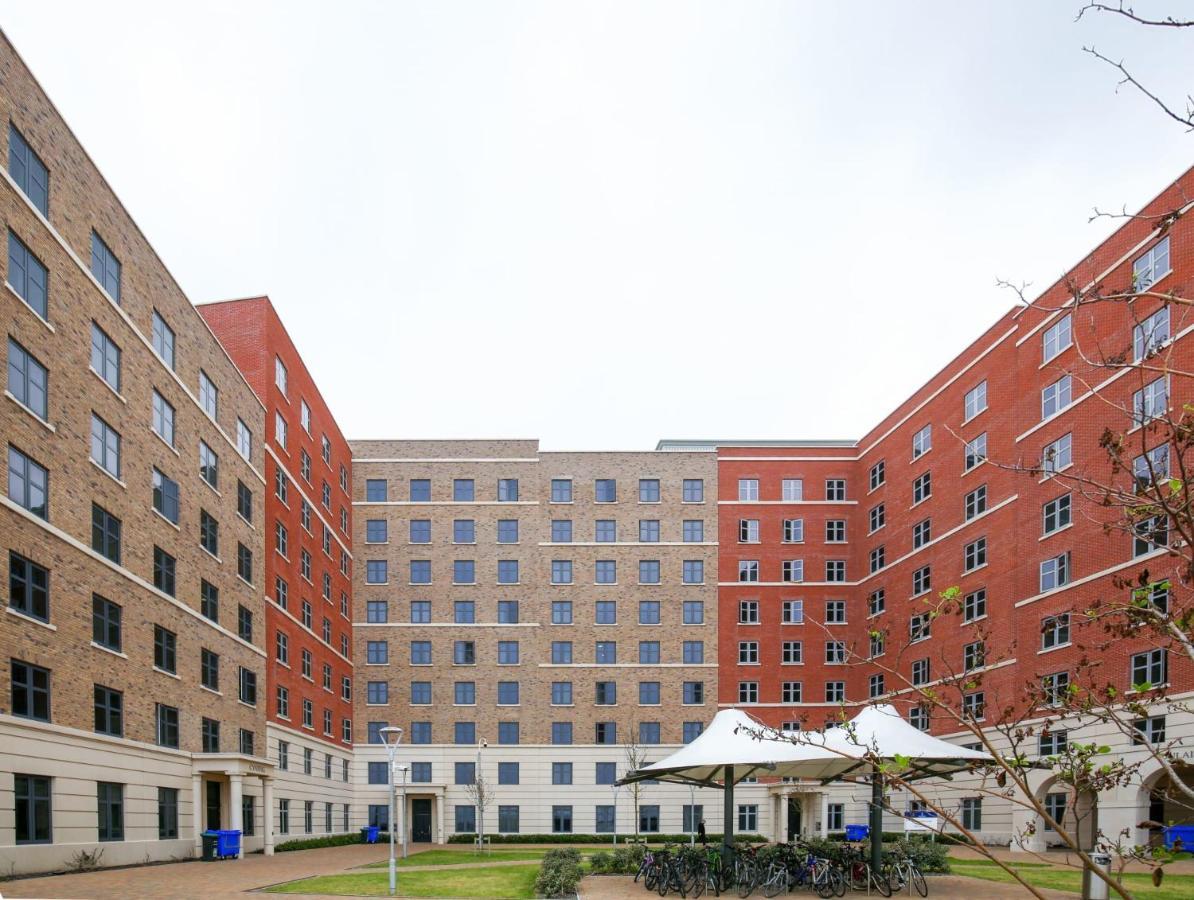 Cosy Ensuite Bedrooms With Private Bathroom At Bay Campus Located In * Swansea