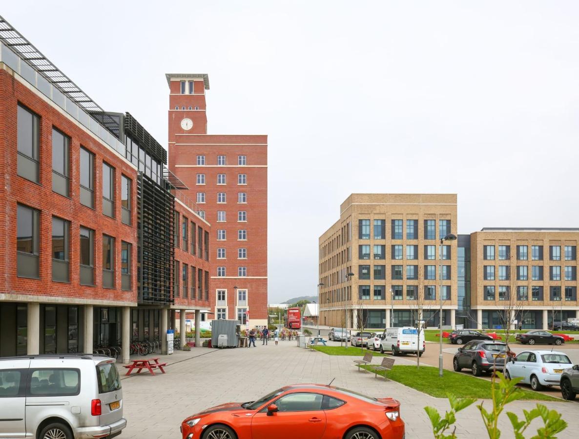 Apartment Cosy Ensuite Bedrooms With Private Bathroom At Bay Campus Located In Swansea