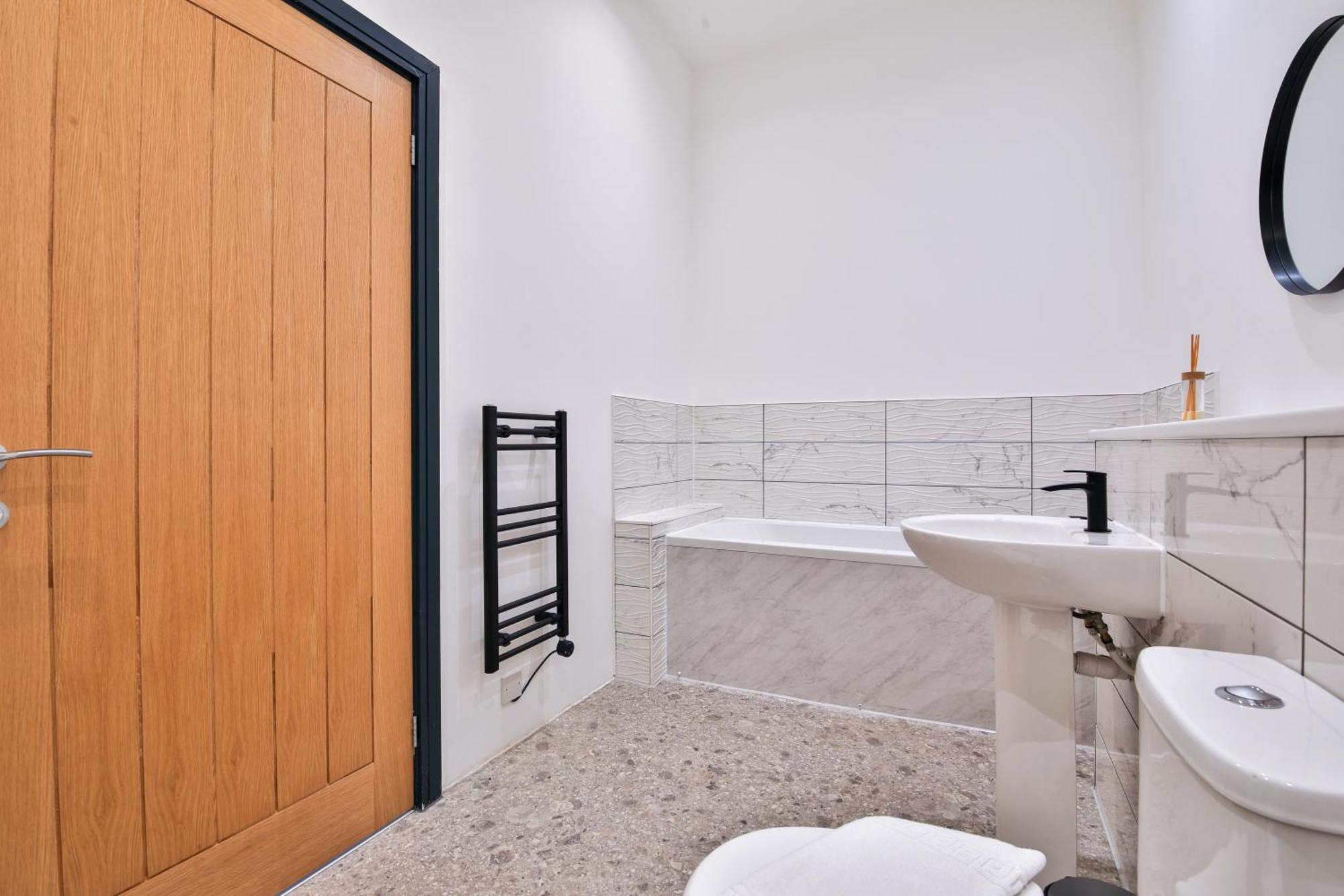 Stayright Elegant Kingsway #5 - Location Apartment Swansea