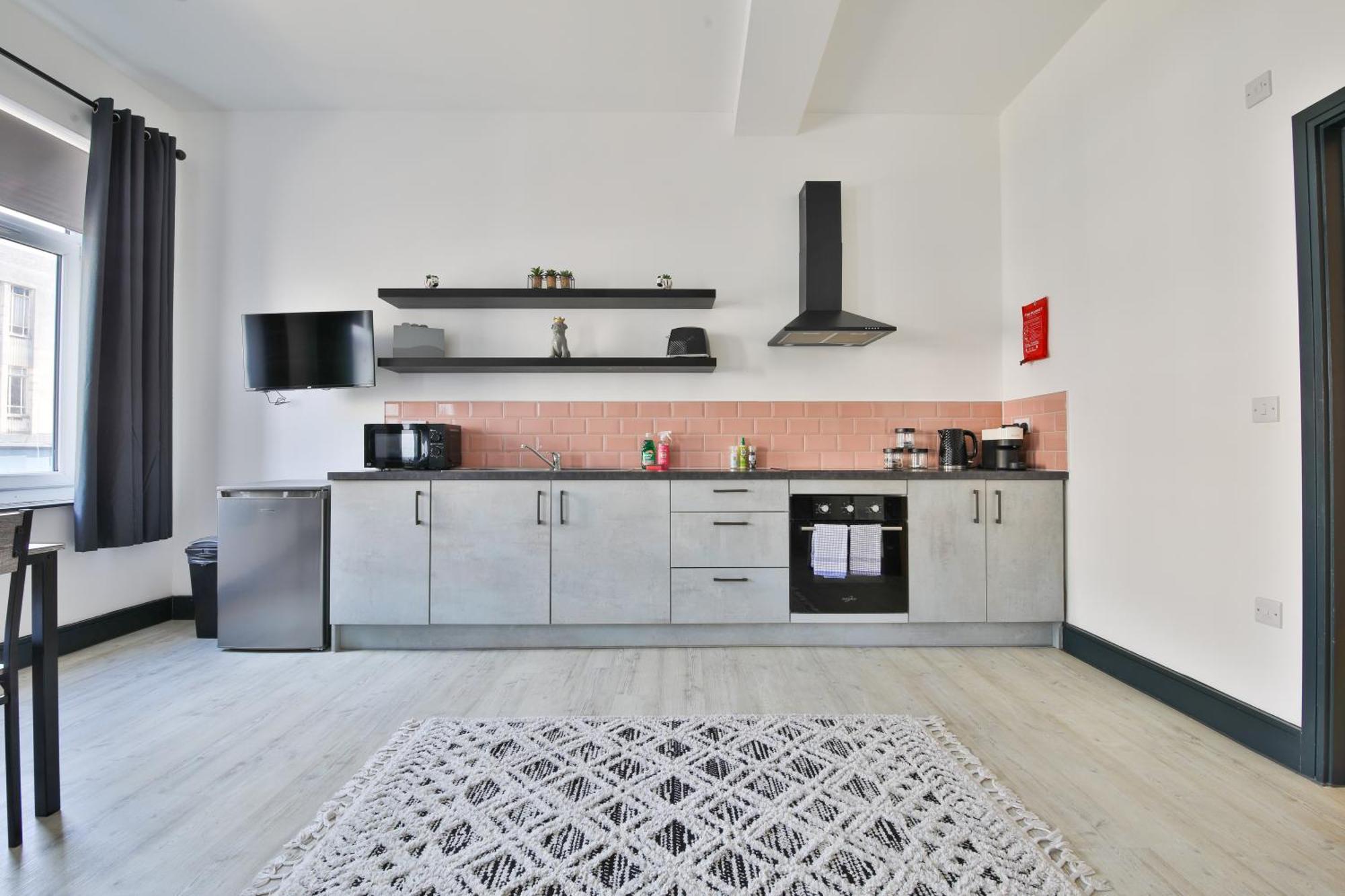 Stayright Elegant Kingsway #5 - Location