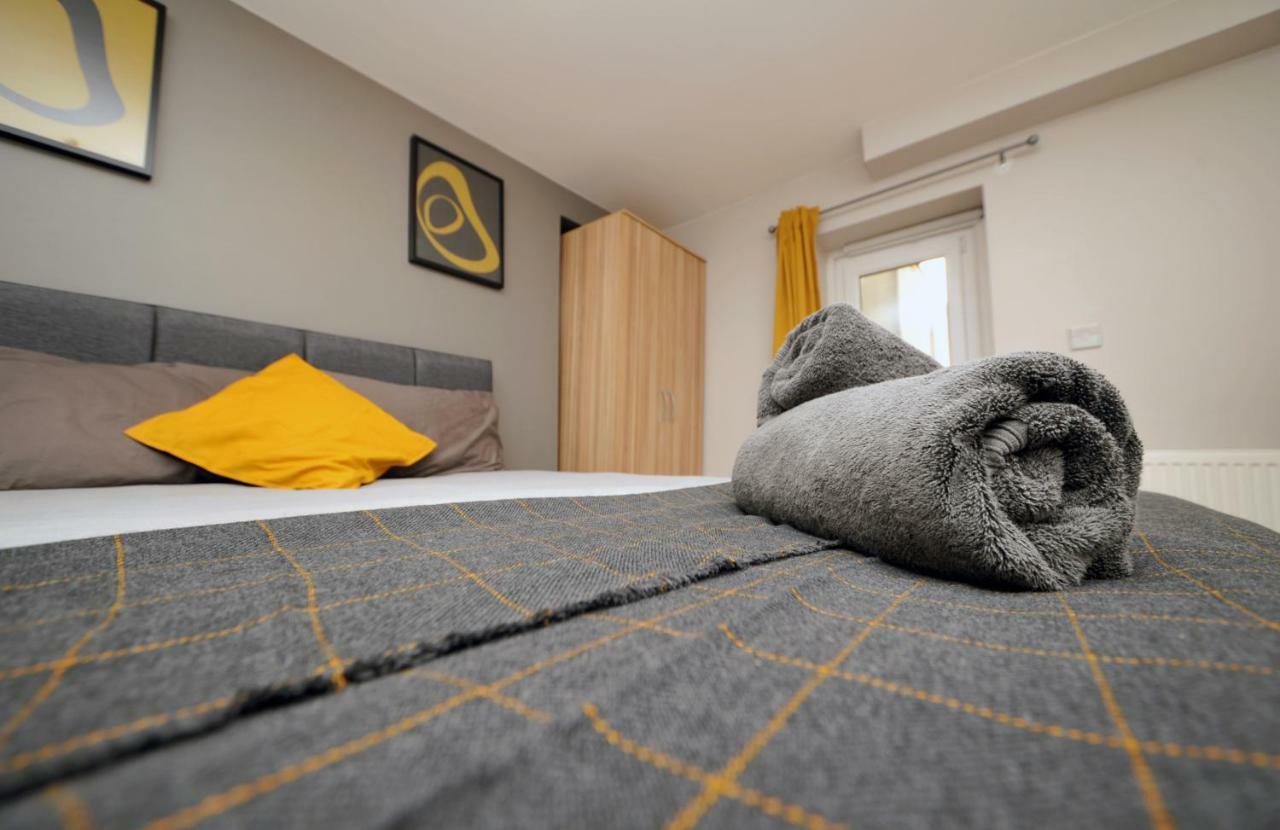 Stone's Throw Centre - Tv In Every Bedroom! Apartamento Swansea