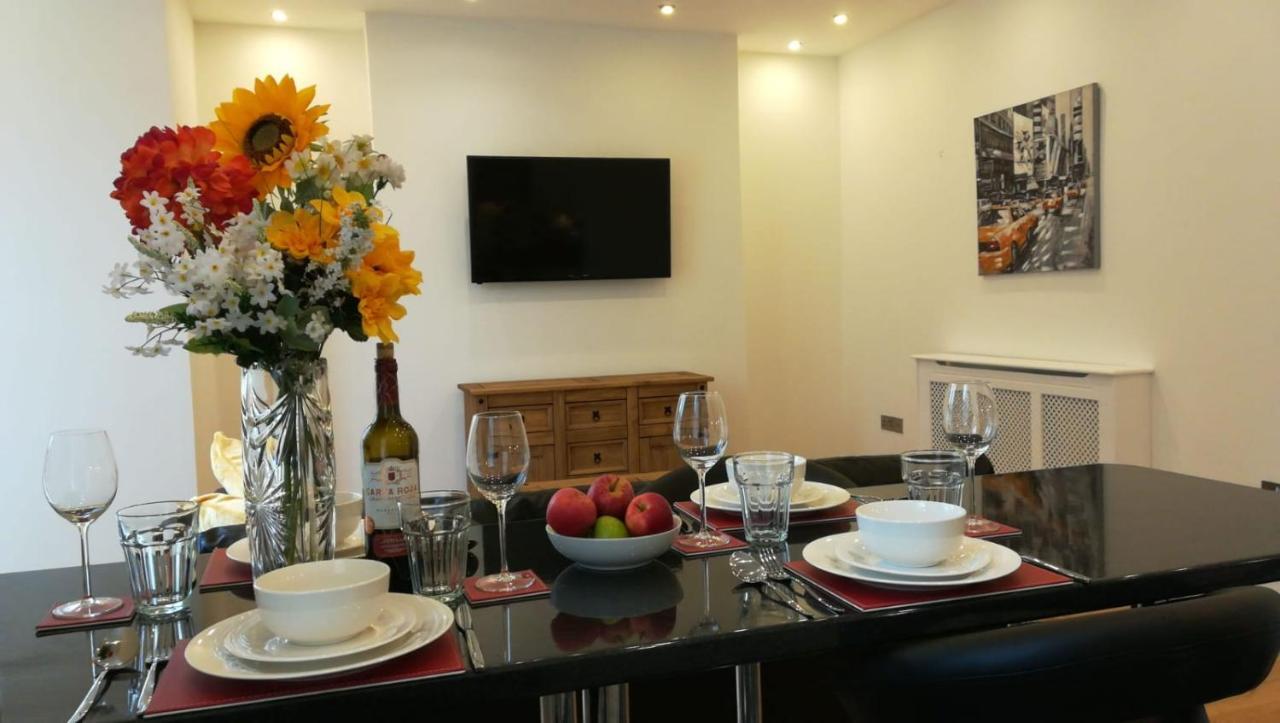 Delightful, 1 Bedroom Uplands, Apartment Swansea