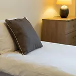 Perfect Location With Parking - Jersey House - Tv In Every Bedroom!