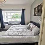 City Centre Room, Wifi, Share Facility