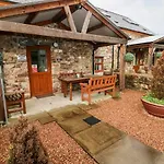 Barn 2