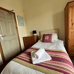 Hurst Dene Aparthotel