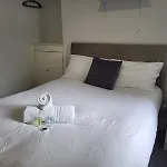 2 Room Flat Central Swansea