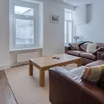 Nottage Road - 3 Bedroom Holiday Home - Mumbles