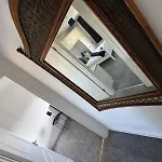Charming 3-Bedroom With Large Hot-Tub, Free Parking & Pet Friendly