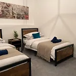 Bright & Cosy Retreat In Swansea