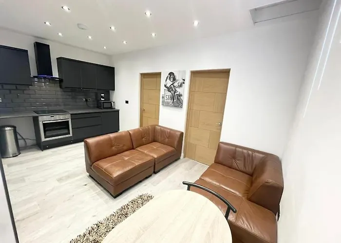 City Town Apartment Swansea - 2 Bedroom Includes Free Parking