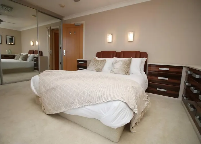 5 Bedroom | Luxury | Stunning Beachview
