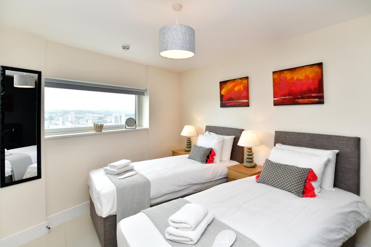 Just Wales - Meridian Quay Penthouses Apartment *