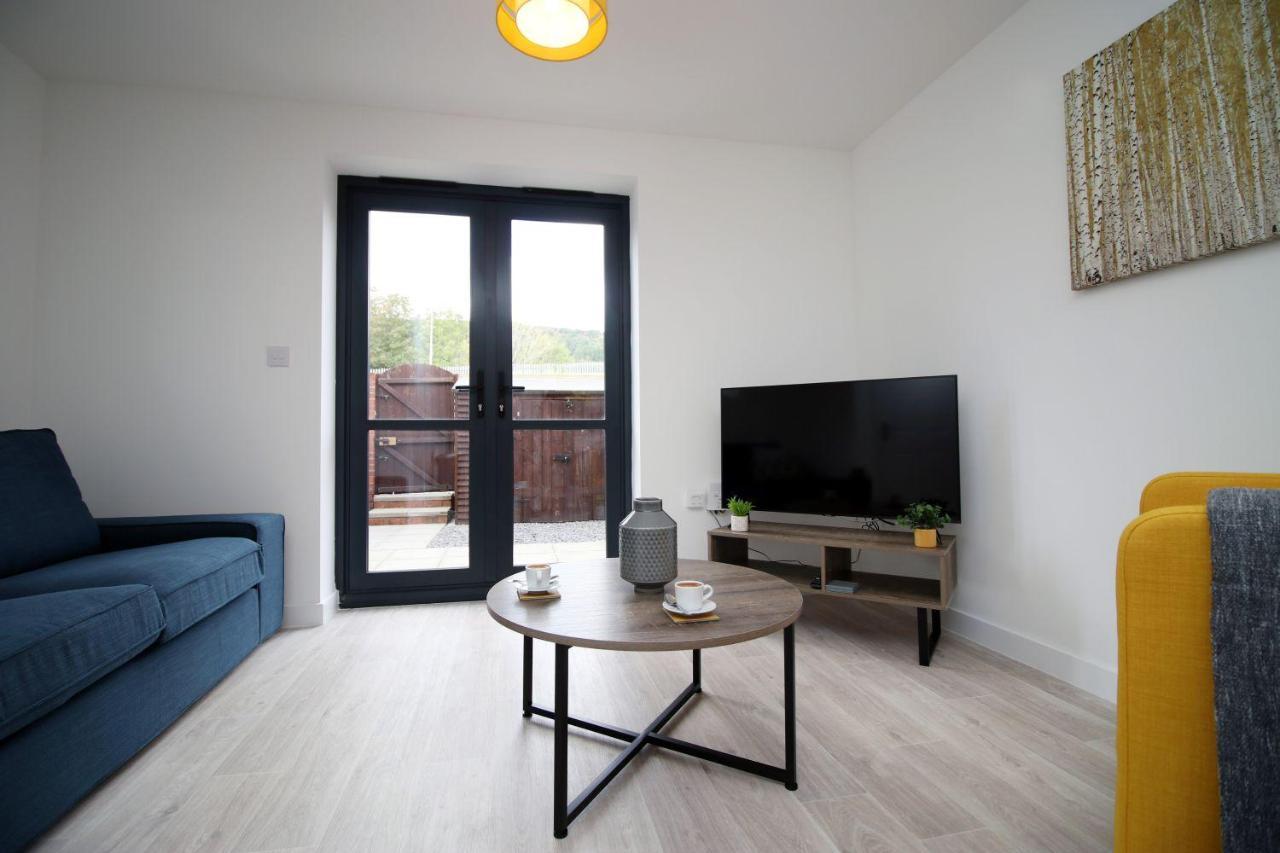No 1 Marina Walk By Ssw 3br, Free Parking, Sleeps 5 Close To Marina, Centre, And M4 Apartment Swansea
