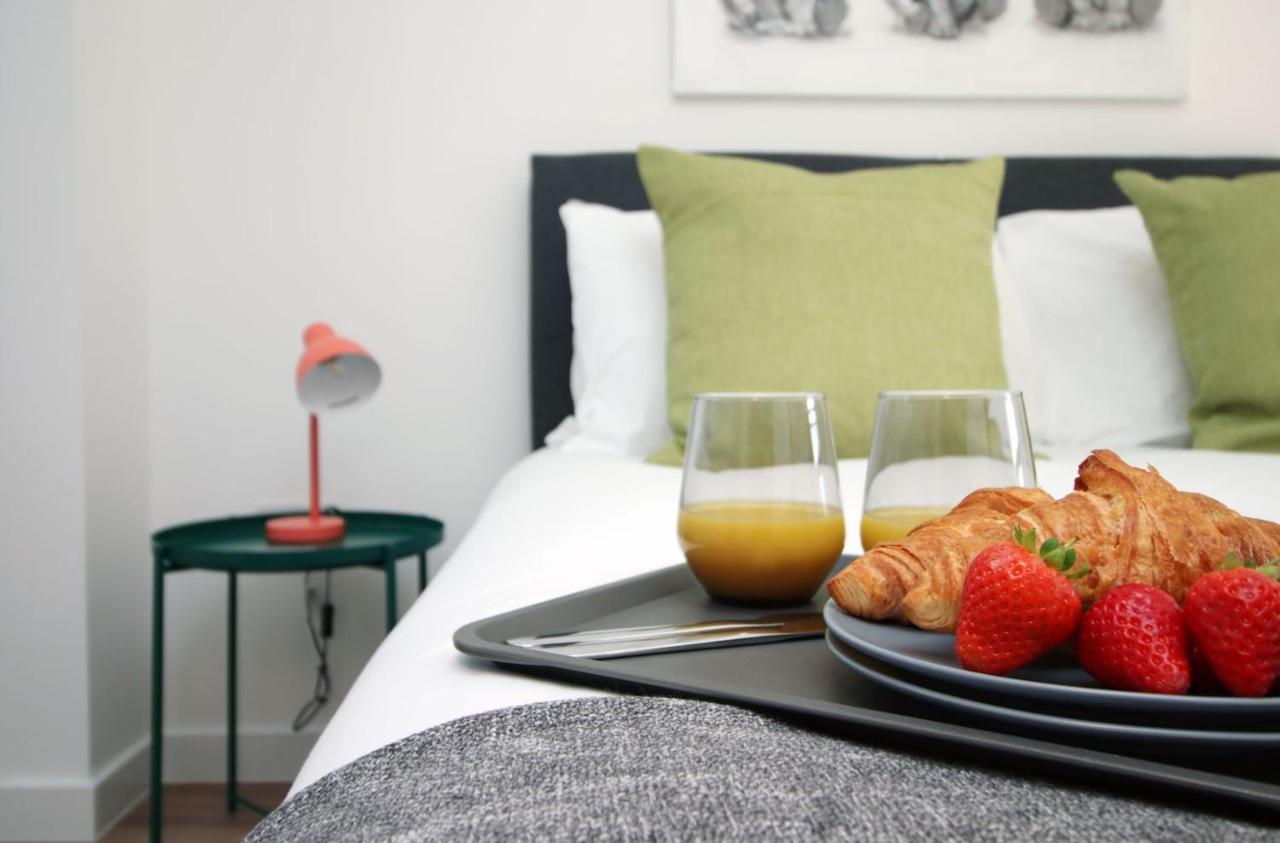 No 1 Marina Walk By Ssw 3br, Free Parking, Sleeps 5 Close To Marina, Centre, And M4 *