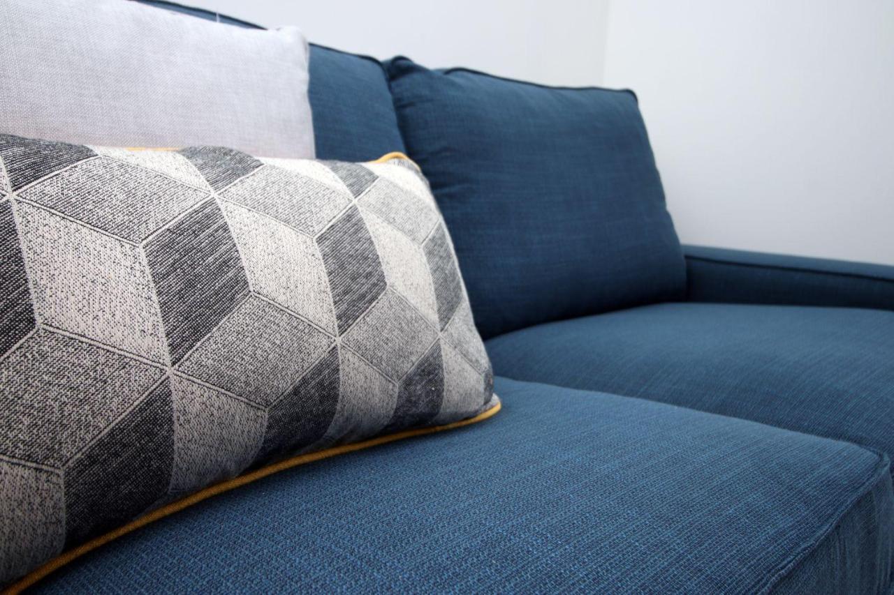 Apartment No 1 Marina Walk By Ssw 3br, Free Parking, Sleeps 5 Close To Marina, Centre, And M4 Swansea