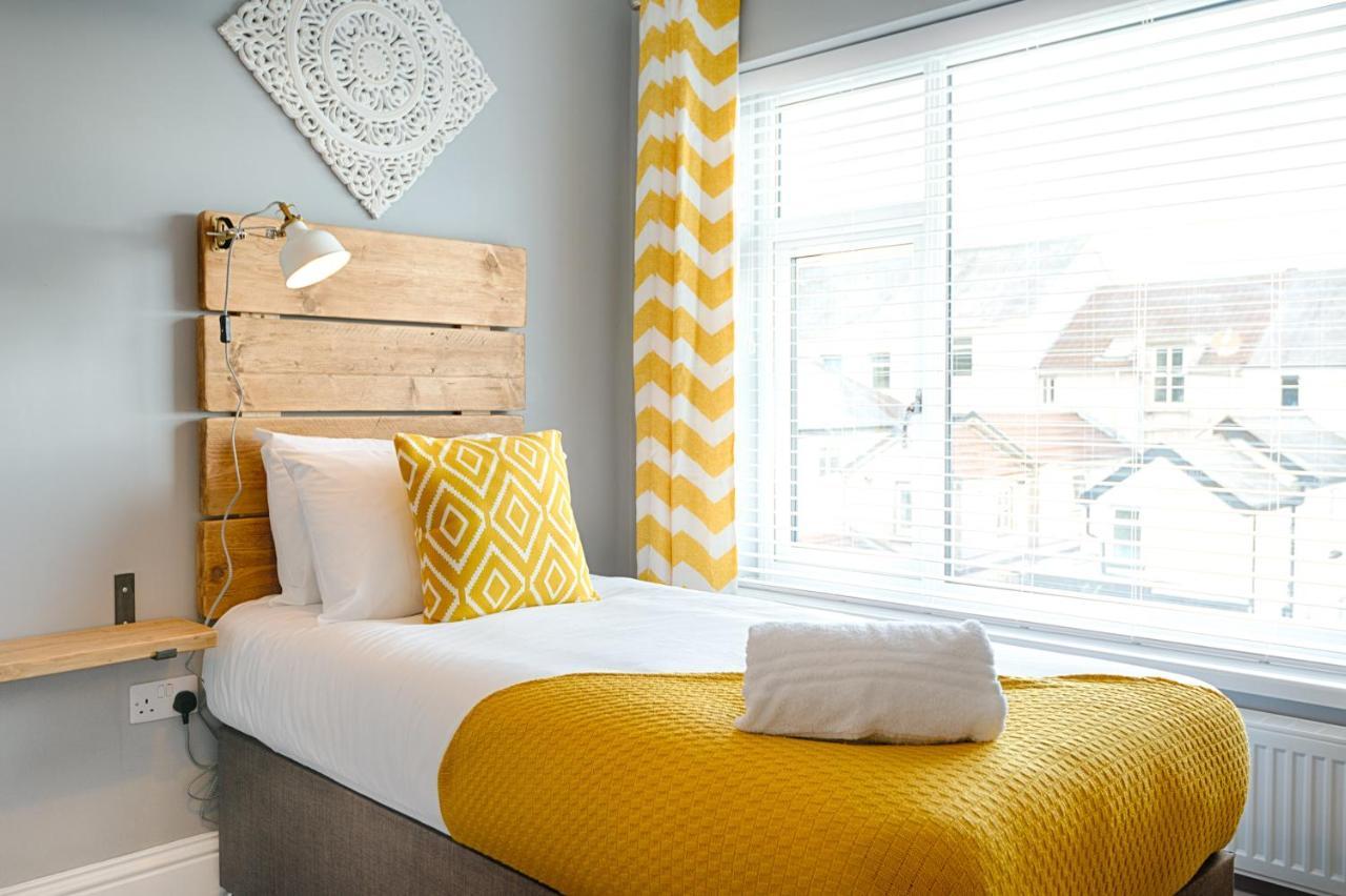 Book Now - Tv In Every Bedroom!