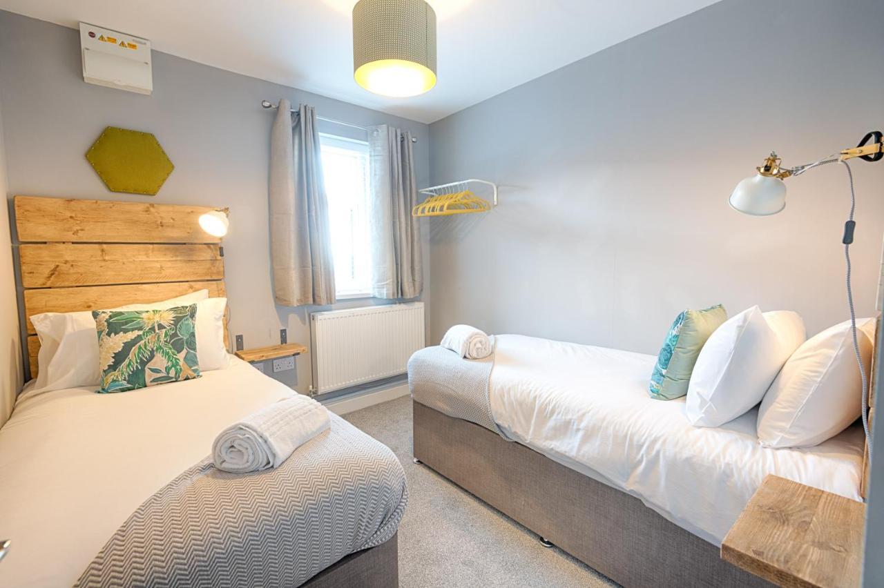 Book Now - Tv In Every Bedroom! *