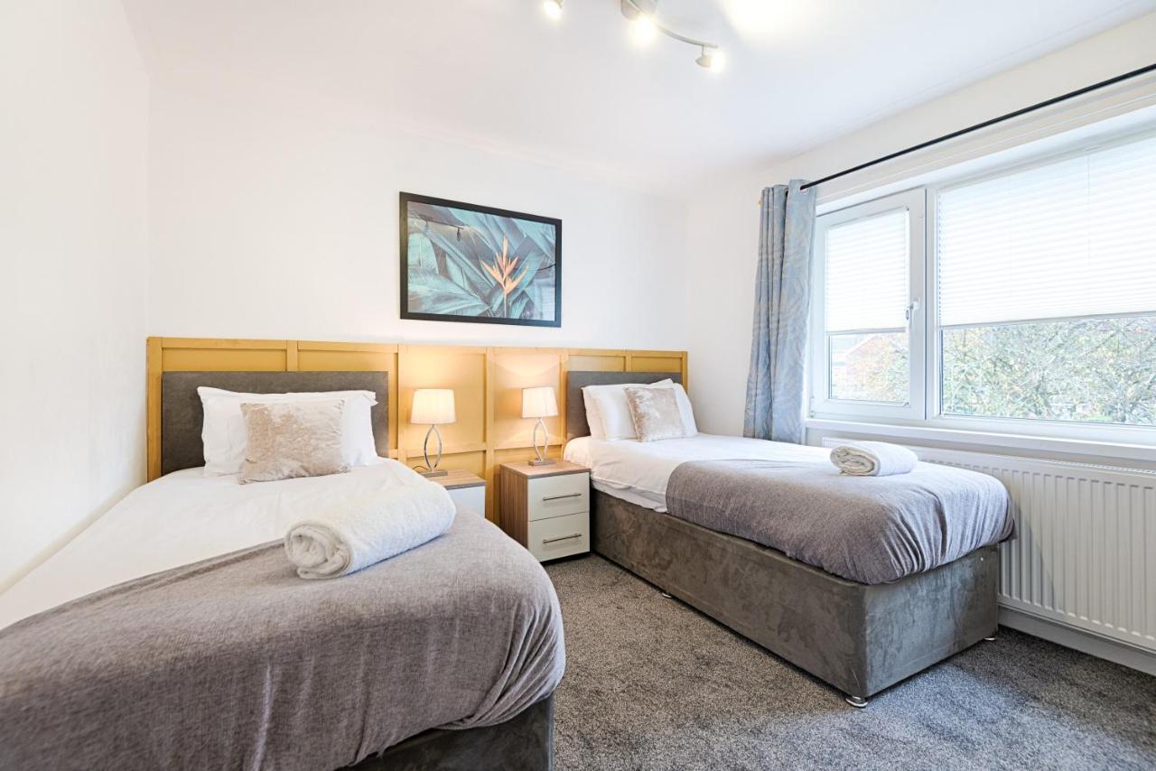 Singleton House Parking & Garden-tv In Every Room! Apartment Swansea