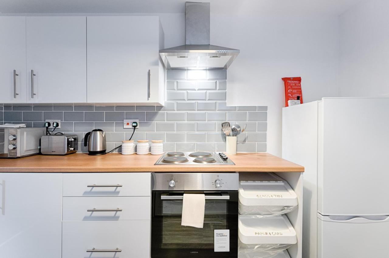 Centre, Parking, Smart Tv's In * Swansea