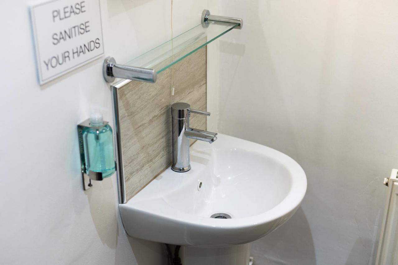 Perfect Location With Parking - Jersey House - Tv In Every Bedroom! * Swansea