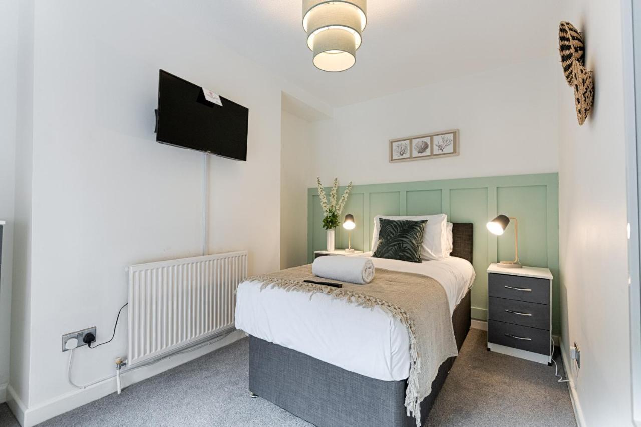 Montana House - Tv In Every Room! * Swansea