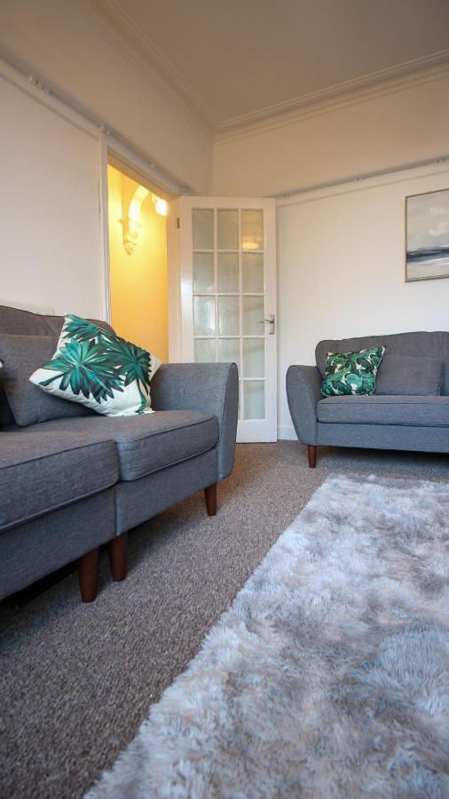 Holiday Home In The Mumbles Holiday home *