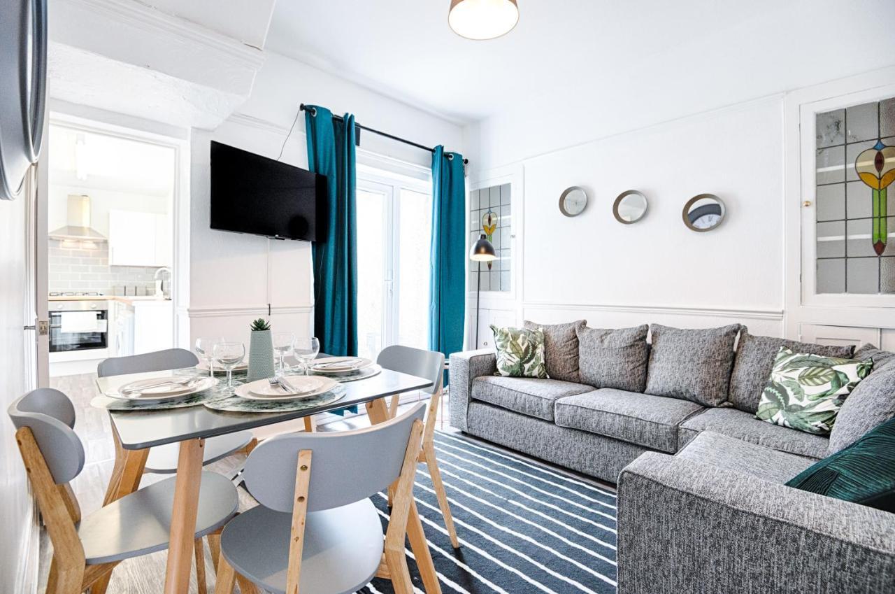 Chesshyre - Tv In Every Bedroom! Holiday home *
