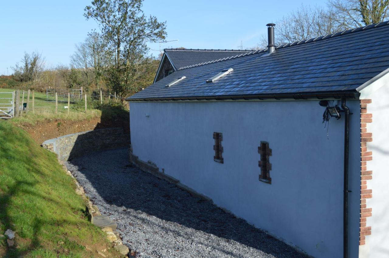 Cwrt Y Wennol * Swansea