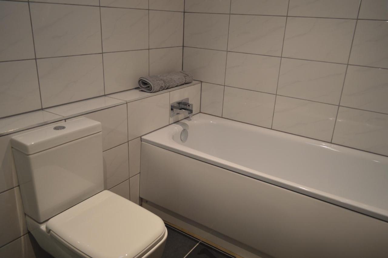 Cwrt Y Wennol Holiday home