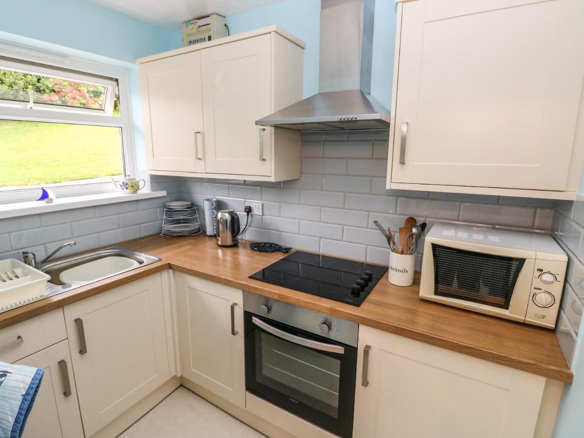 Number 6 Oxwich Leisure Park Holiday home Swansea