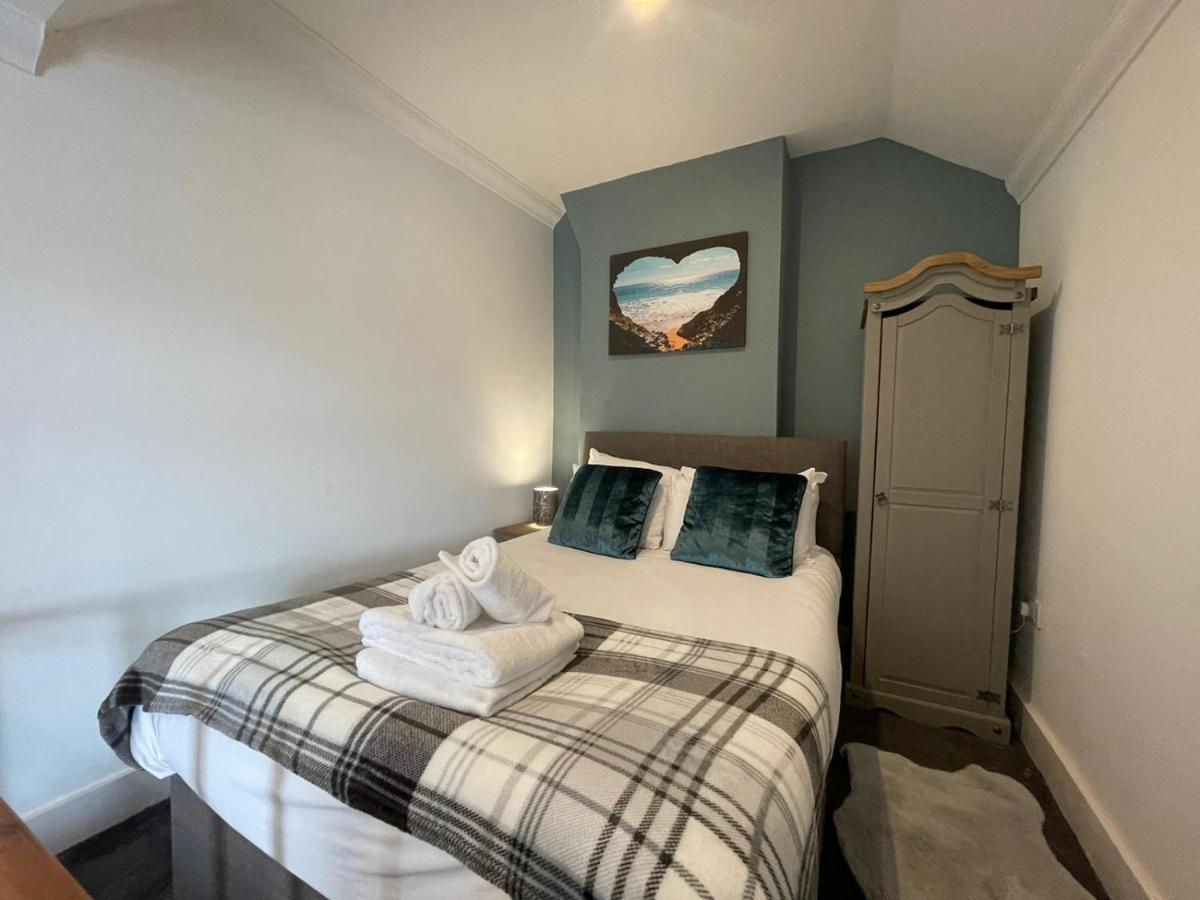The Den - Cozy Studio Apartamento Swansea