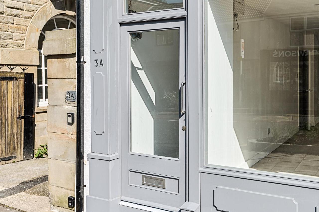 The Woodfield - Stunning Modern 2 Bed - Tv In Every Bedroom! * Swansea