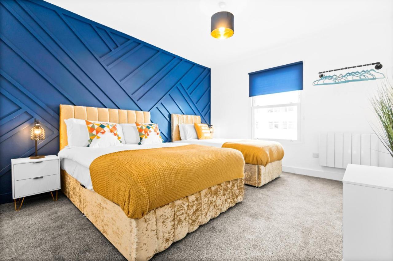 Apartment The Woodfield - Stunning Modern 2 Bed - Tv In Every Bedroom! *