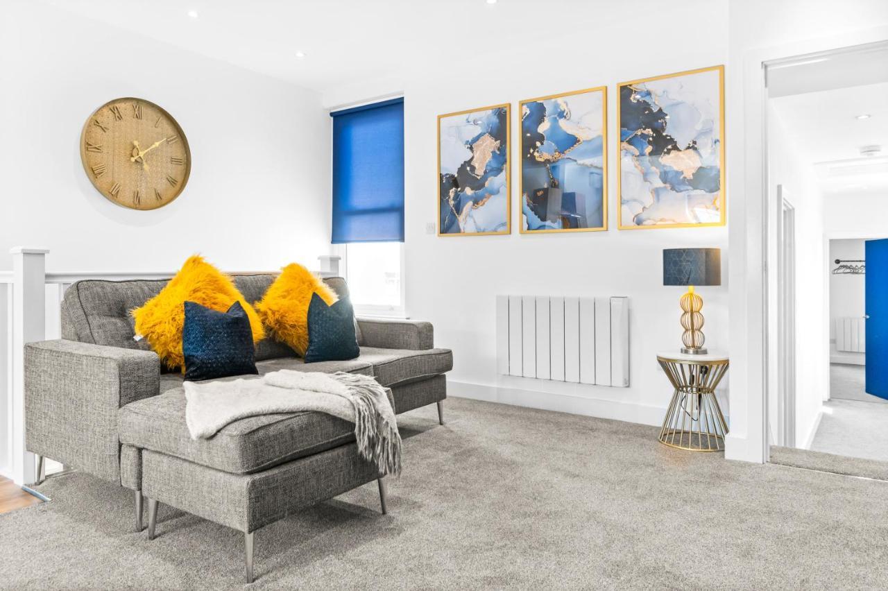 The Woodfield - Stunning Modern 2 Bed - Tv In Every Bedroom! Apartment Swansea
