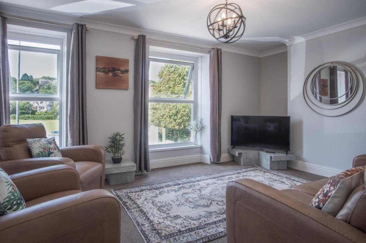 Langland Road - 2 Bedroom Town House - Mumbles Holiday home Swansea